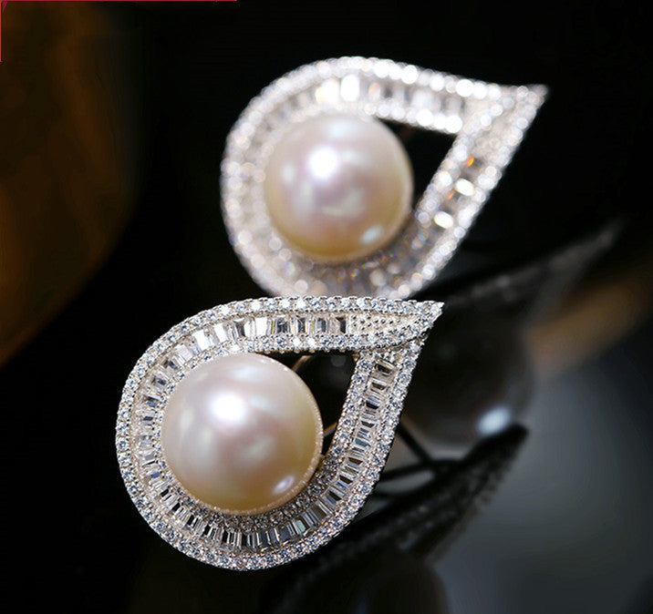 Large Grain Freshwater Pearl Stud Earrings - Cypto-OS